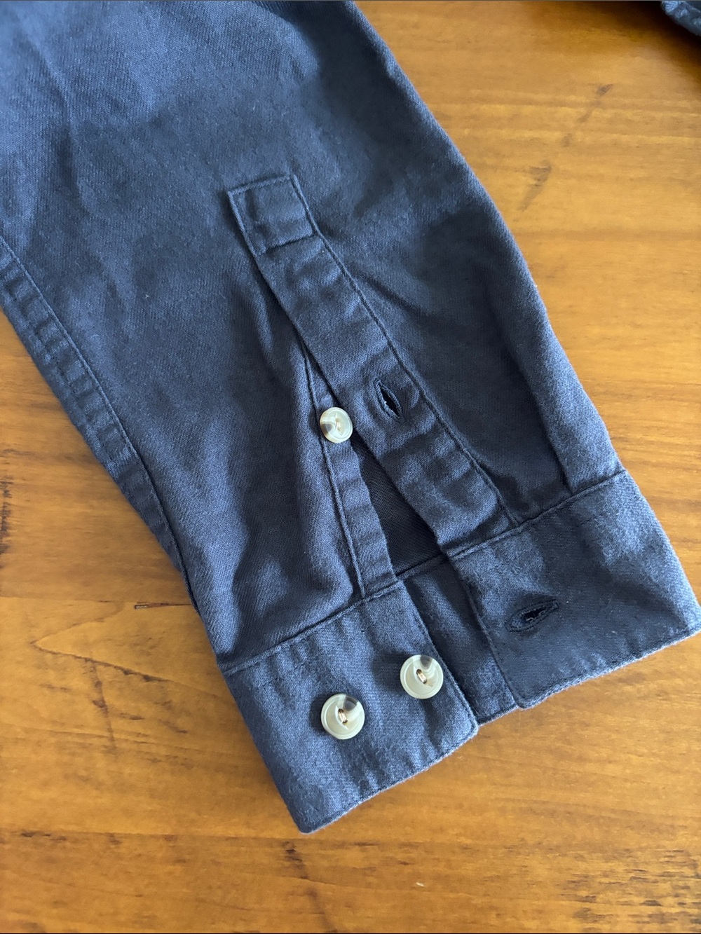 Patagonia Men's Button-Down Shirt in Dark Blue - Picture 6 of 7
